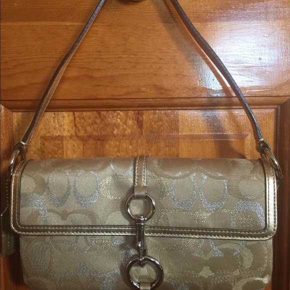 Coach Small Purse - Picture 3 of 4